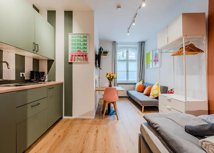 Vibrant Micro-Apartment - Cozy, Central&Self Checkin Apartament Berlin